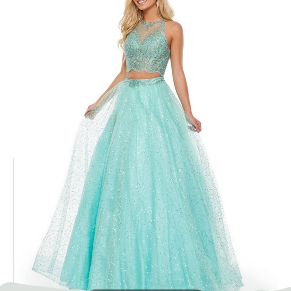 Say Yes to the Prom ballgown Princess bejeweled mesh padded tulle chrinolone